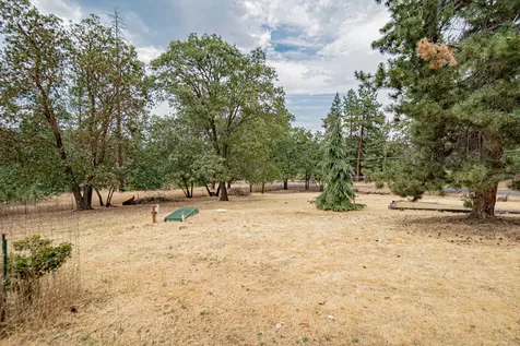 200 Andesite Drive Jacksonville OR 97530