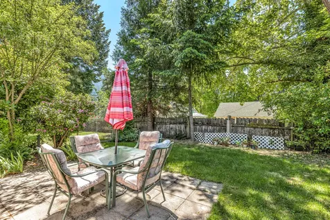 1340 SE Elm Lane Grants Pass OR 97526
