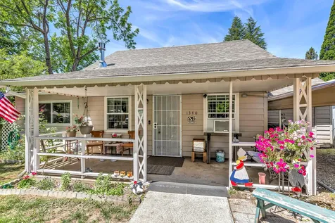 1340 SE Elm Lane Grants Pass OR 97526
