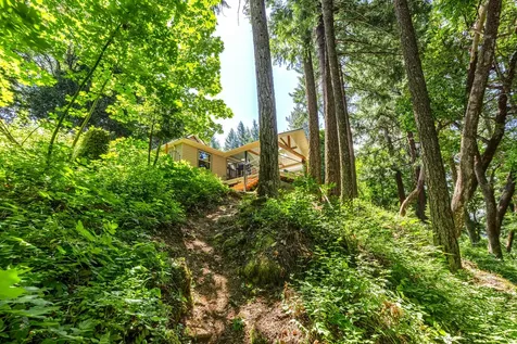 1731 Mill Creek Drive Prospect OR 97536