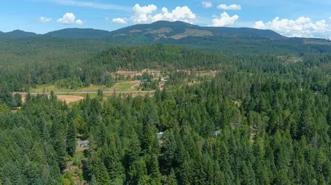 1731 Mill Creek Drive Prospect OR 97536