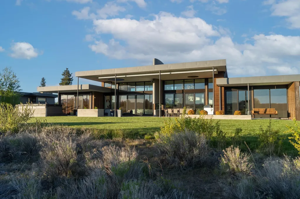 61623 Hosmer Lake Drive Bend OR 97702