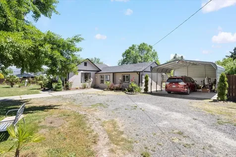 1735 Orchard Home Court Medford OR 97501