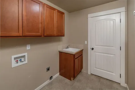 454 NE 16th Street Madras OR 97741