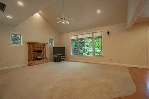 3752 Cherry Lane Medford OR 97504
