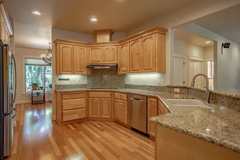 3752 Cherry Lane Medford OR 97504