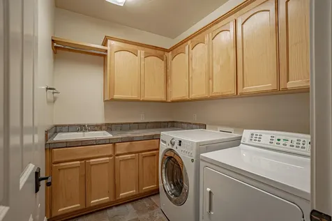 3752 Cherry Lane Medford OR 97504