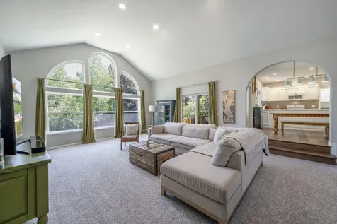 974 NE Francis Court Bend OR 97701