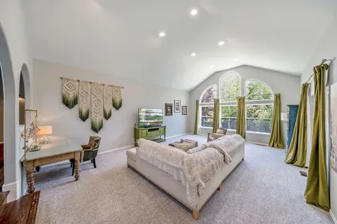 974 NE Francis Court Bend OR 97701