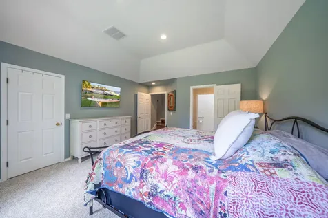 974 NE Francis Court Bend OR 97701