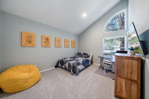 974 NE Francis Court Bend OR 97701