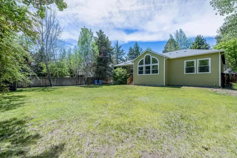 974 NE Francis Court Bend OR 97701
