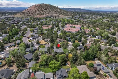 974 NE Francis Court Bend OR 97701