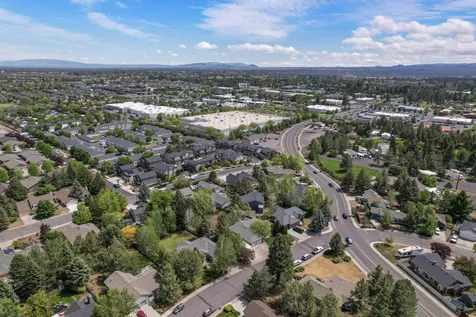 974 NE Francis Court Bend OR 97701