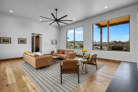 16920 Jefferson Vista Place Sisters OR 97759