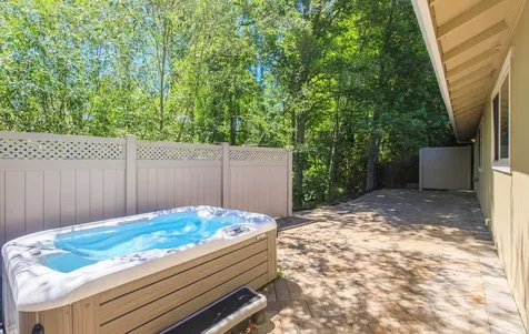 235 Joseph Drive Talent OR 97540