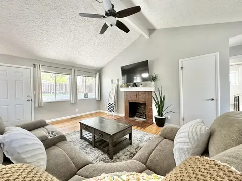 185 Dahlia Street Klamath Falls OR 97601