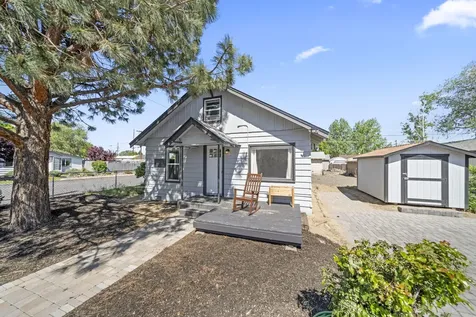 202 SW 3rd Street Redmond OR 97756