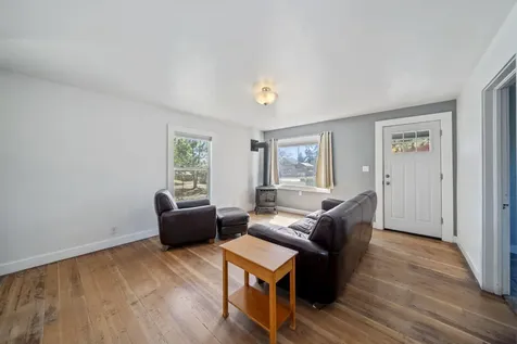 202 SW 3rd Street Redmond OR 97756