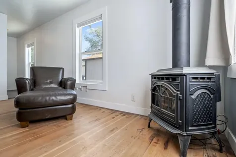 202 SW 3rd Street Redmond OR 97756