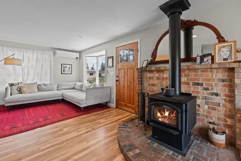 16958 Varco Road Bend OR 97703