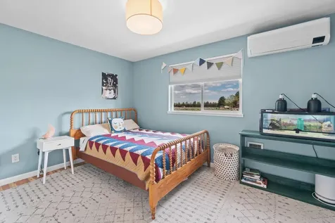 16958 Varco Road Bend OR 97703