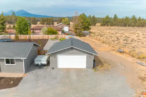 16958 Varco Road Bend OR 97703