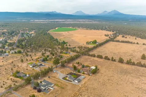 16958 Varco Road Bend OR 97703