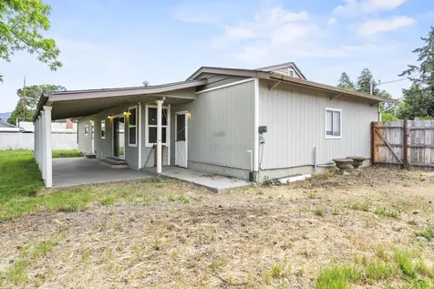 1405 Fruitdale Drive Grants Pass OR 97527