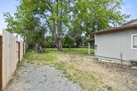 1405 Fruitdale Drive Grants Pass OR 97527