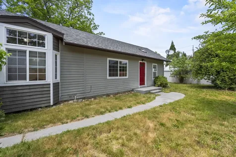 1405 Fruitdale Drive Grants Pass OR 97527