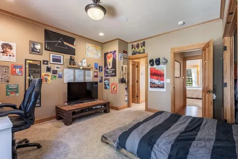17690 Mountain View Road Sisters OR 97759
