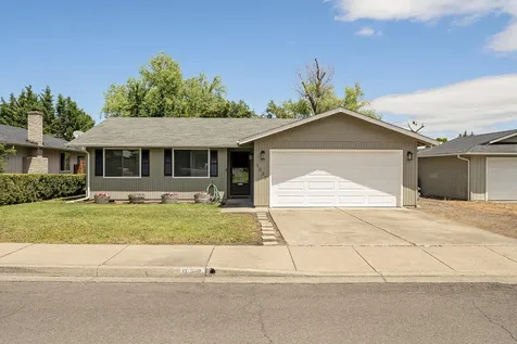 1937 Orinda Circle Medford OR 97504