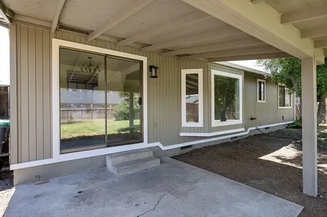 1937 Orinda Circle Medford OR 97504