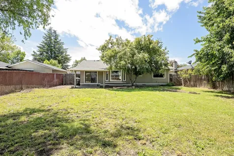 1937 Orinda Circle Medford OR 97504