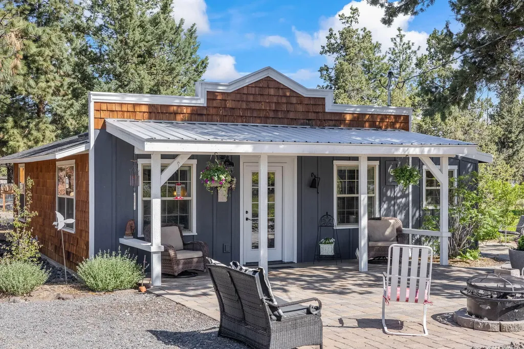 67186 Harrington Loop Road Bend OR 97703