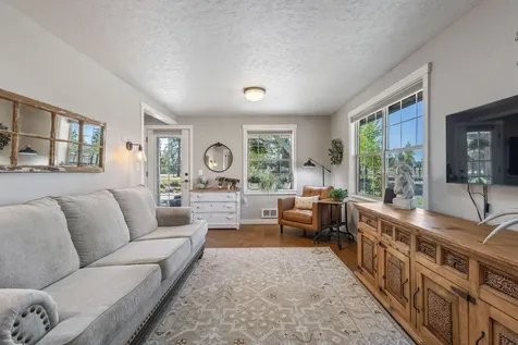 67186 Harrington Loop Road Bend OR 97703