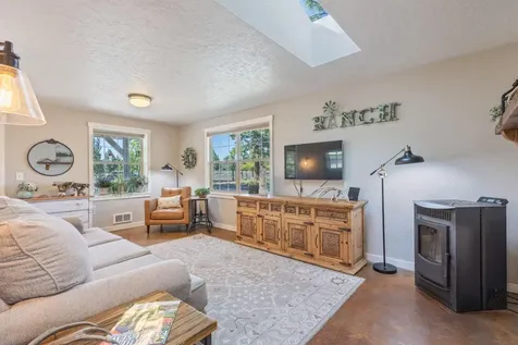 67186 Harrington Loop Road Bend OR 97703