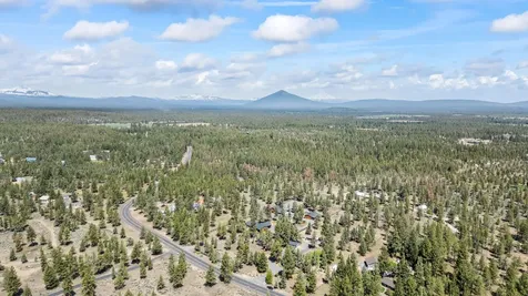 67186 Harrington Loop Road Bend OR 97703
