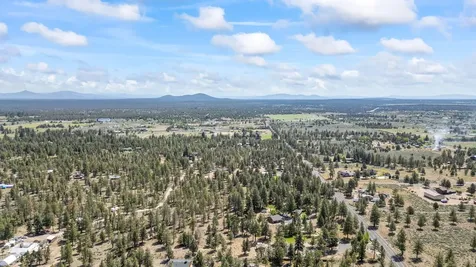67186 Harrington Loop Road Bend OR 97703