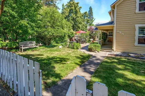 843 B Street Ashland OR 97520