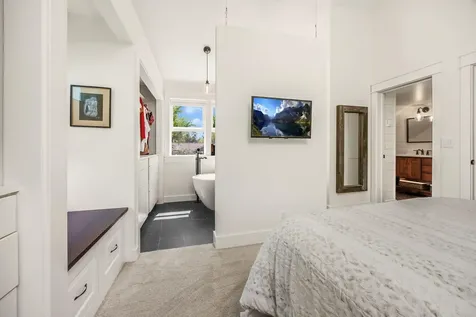 843 B Street Ashland OR 97520