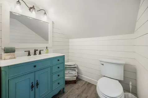 843 B Street Ashland OR 97520