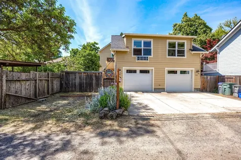 843 B Street Ashland OR 97520