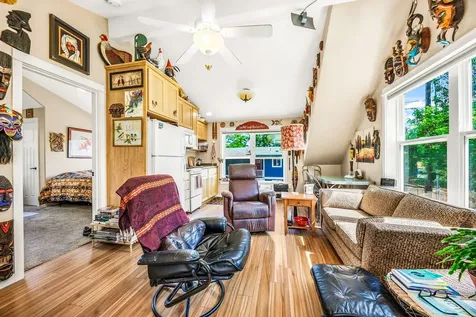 843 B Street Ashland OR 97520