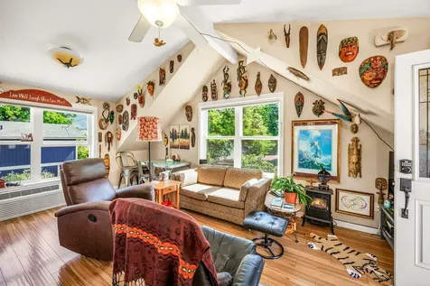 843 B Street Ashland OR 97520