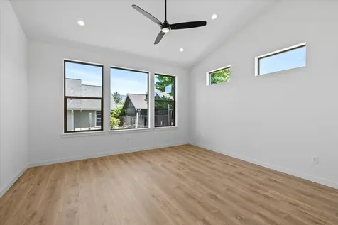 1283 Hagen Way Ashland OR 97520