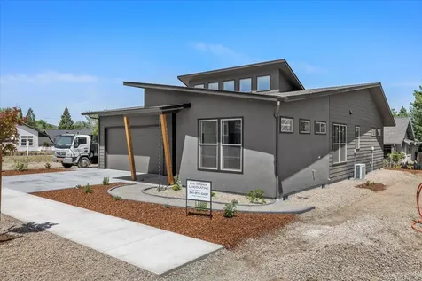 1283 Hagen Way Ashland OR 97520