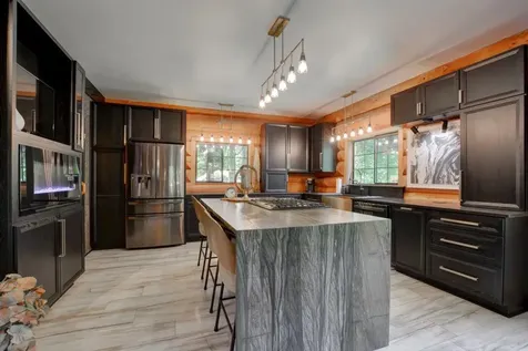 1300 W Evans Creek Road Rogue River OR 97537