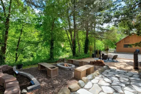 1300 W Evans Creek Road Rogue River OR 97537